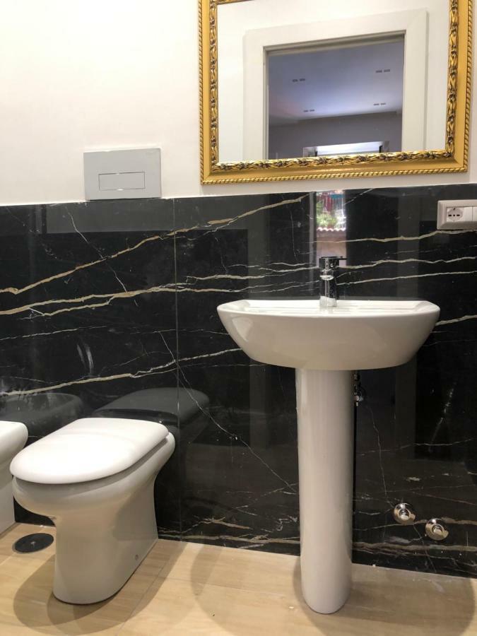 Nsh Apparthotel, Napoli Centro Bagian luar foto